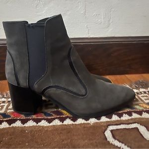 Suede with leather detail ankle boots from Zara
